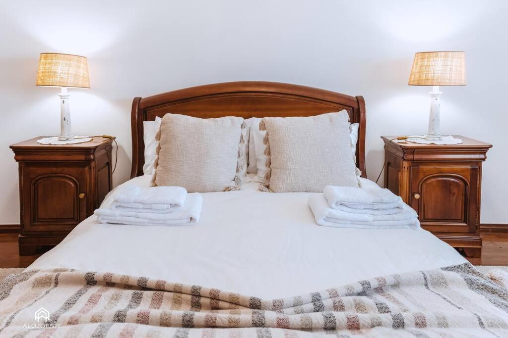 Casa Do Patio - 3 Bedrooms, Ponte Rol Торреш-Ведраш Экстерьер фото