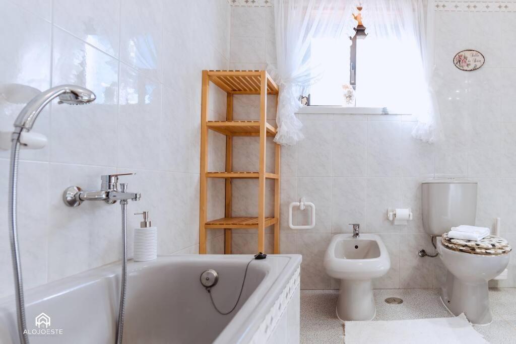 Casa Do Patio - 3 Bedrooms, Ponte Rol Торреш-Ведраш Экстерьер фото