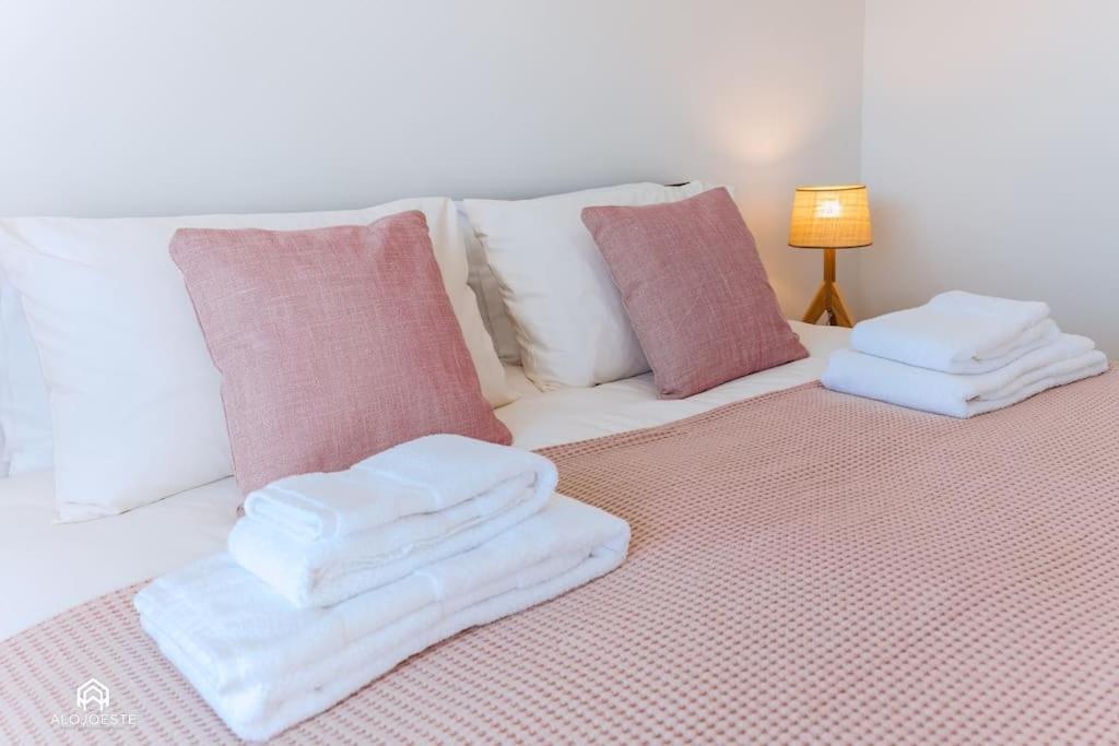 Casa Do Patio - 3 Bedrooms, Ponte Rol Торреш-Ведраш Экстерьер фото