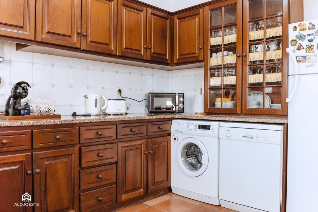 Casa Do Patio - 3 Bedrooms, Ponte Rol Торреш-Ведраш Экстерьер фото